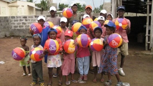 Achat et remise de fournitures scolaires