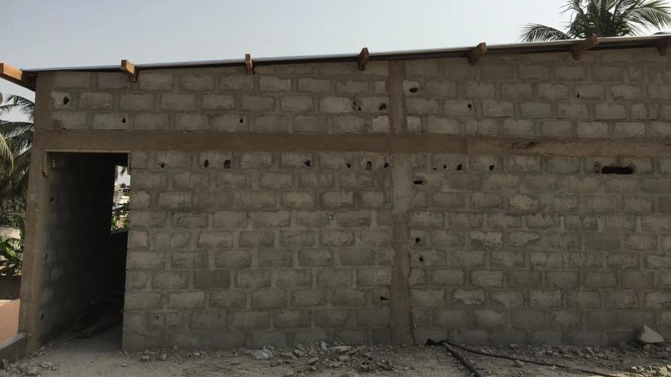 Construction du cyber café au Centre